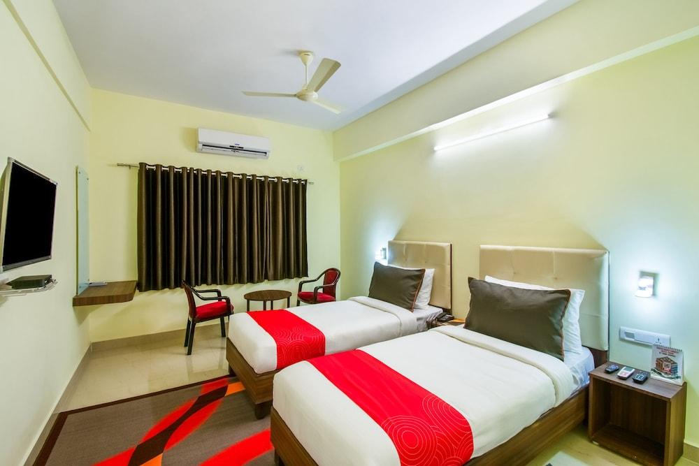 Collection O 30087 Daba Garden Road