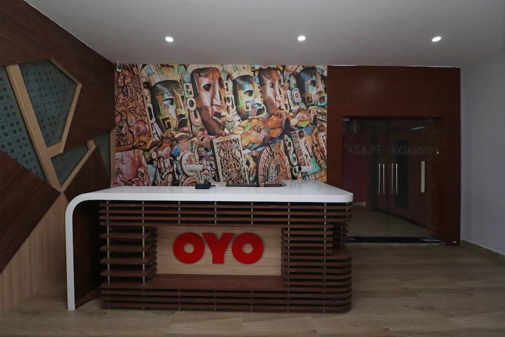 OYO 28645 Nirmalya Plaza
