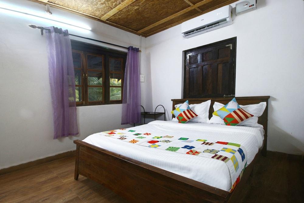 OYO Home 23417 Elegant Studio