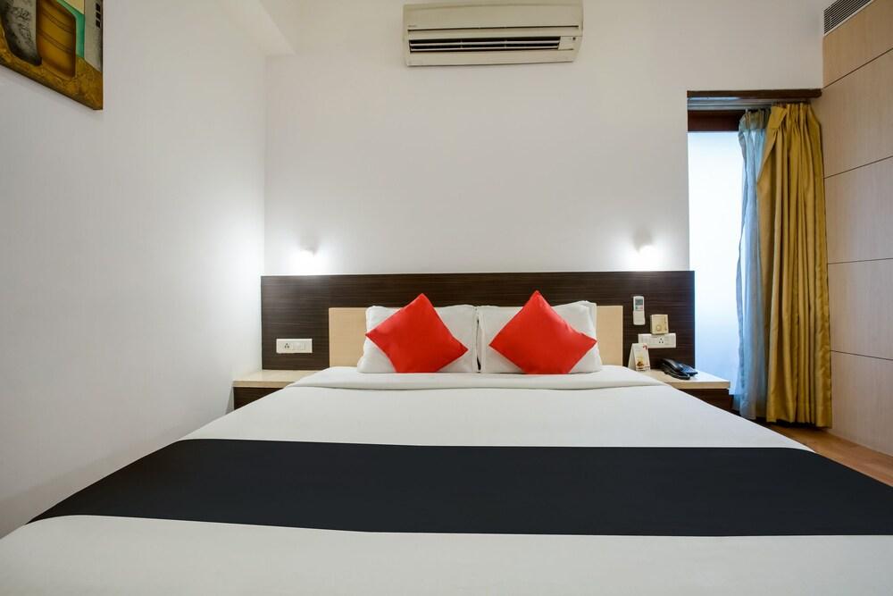 Capital O 33476 Lavender Bough