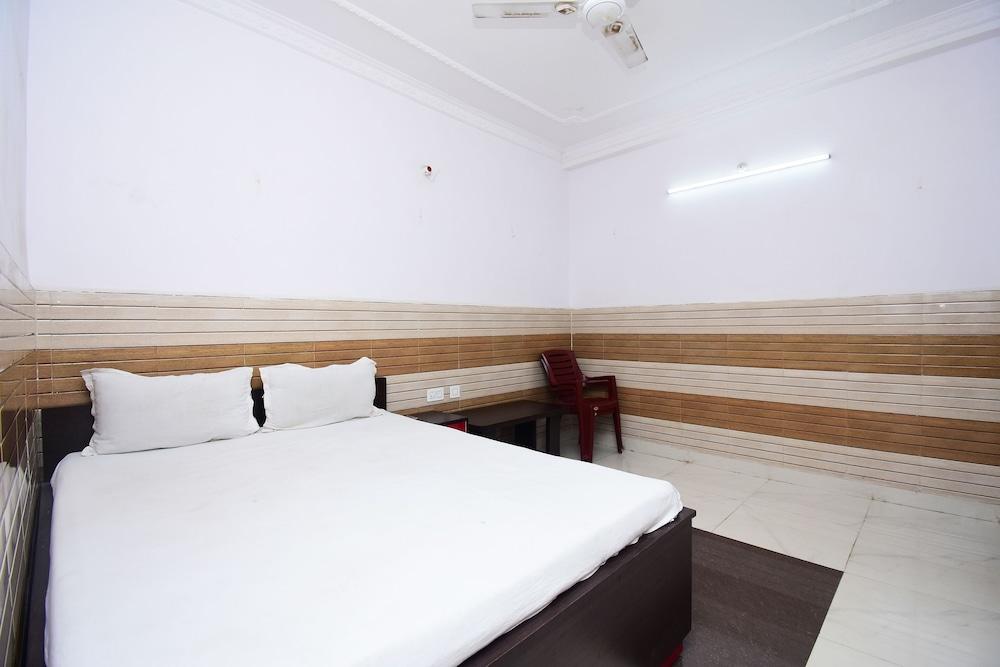 SPOT ON 44384 Hotel Amit