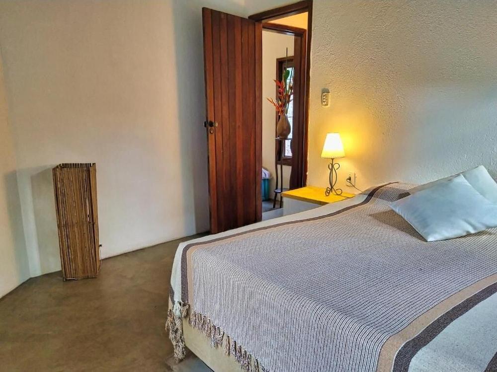 Salamandra Guest House