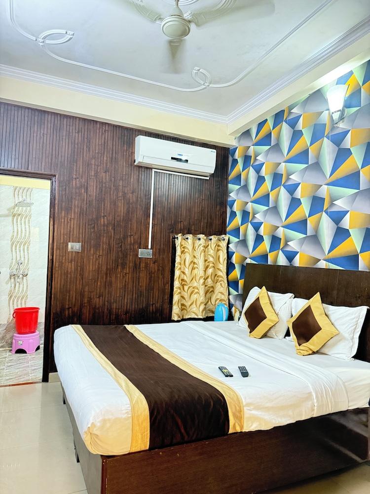 Hotel Prakash Palace