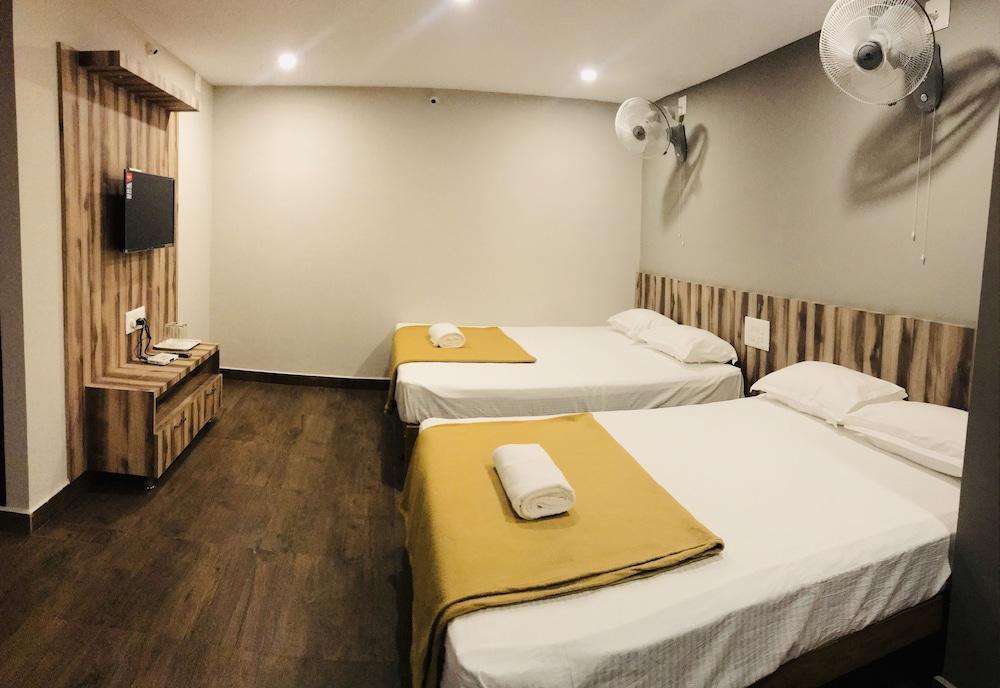 Sharada Residency - Hostel