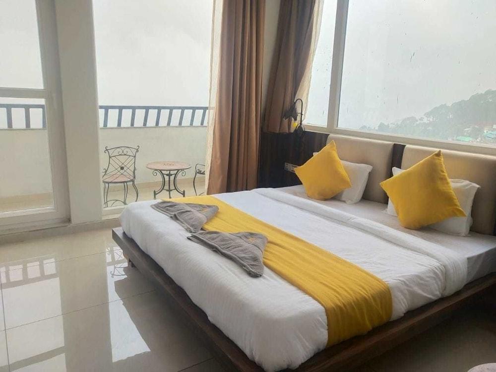 Hotel Malghotras by Hazel Hotels