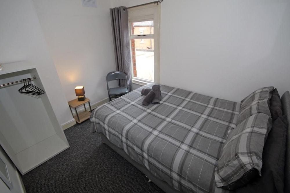 Ravenhill Townhouse city centre access