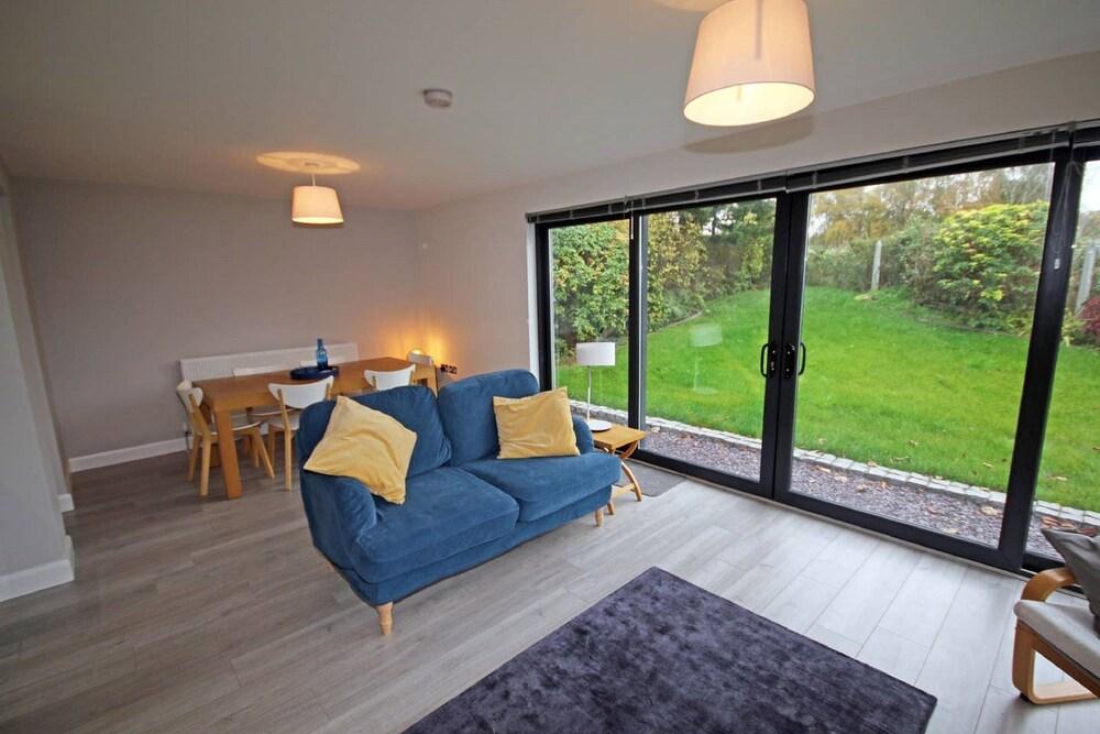 Malone Premium Cottage City Centre Access