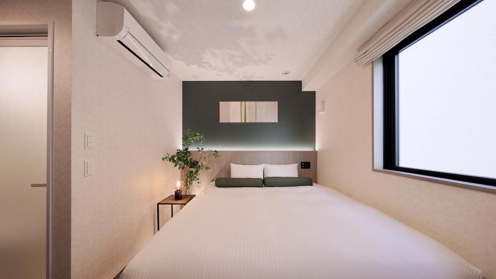 Doutonbori Crystal Hotel IV