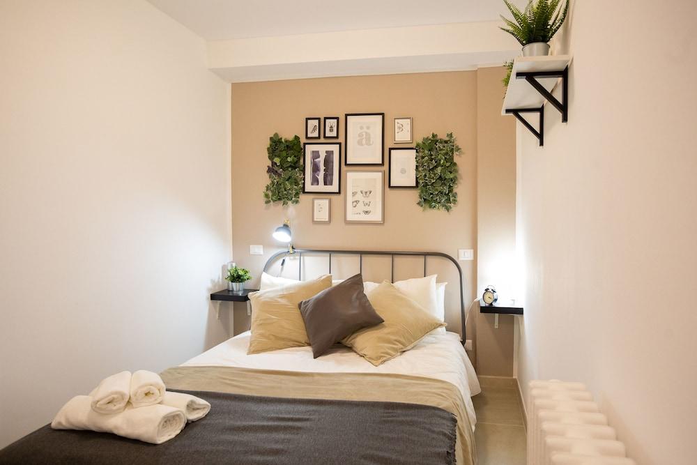 Home Hotel - Paruta 65