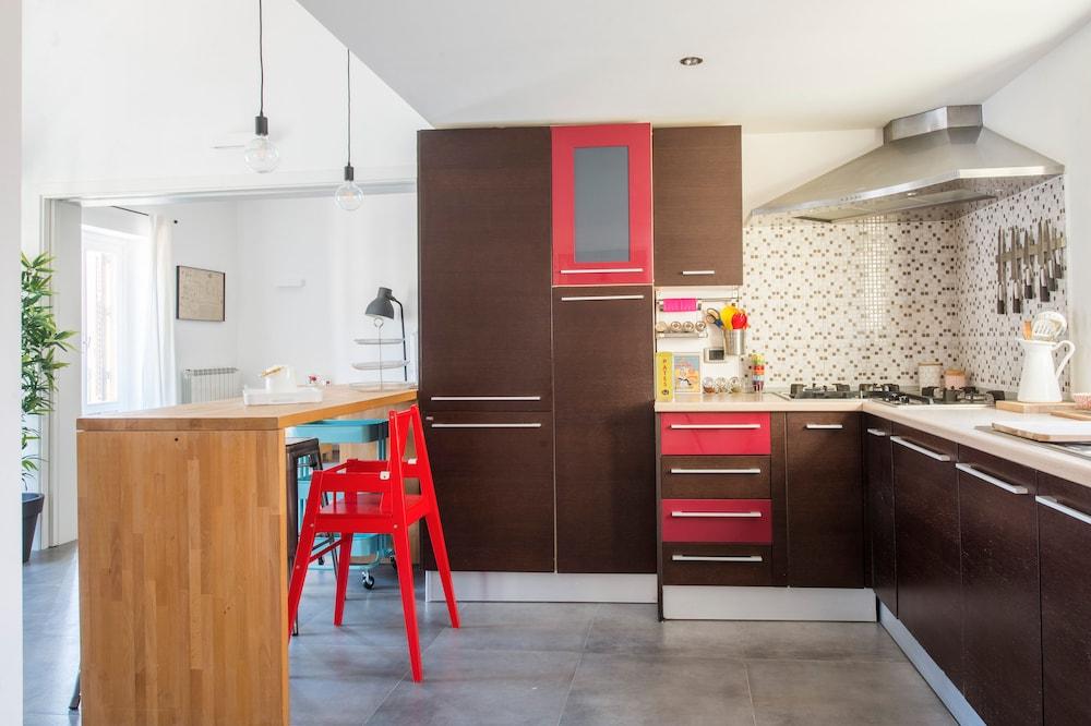 Terrazza dei Colori alla Kalsa