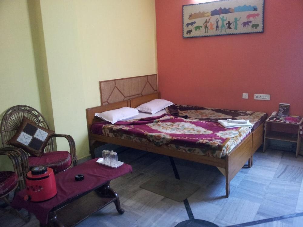 Hotel Ispat International