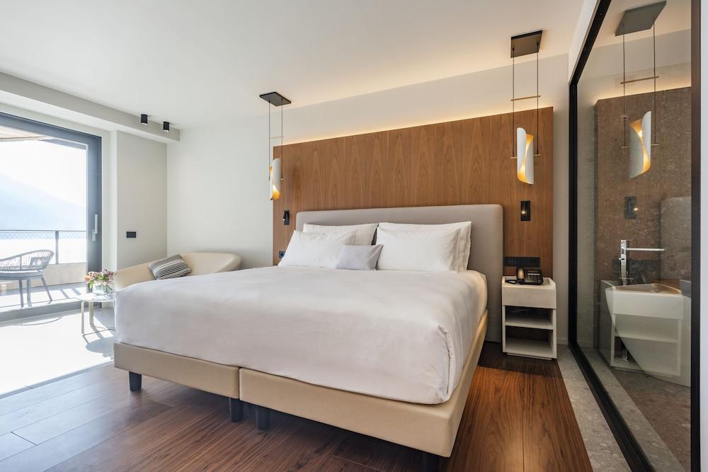 EALA My Lakeside Dream – Adults Only