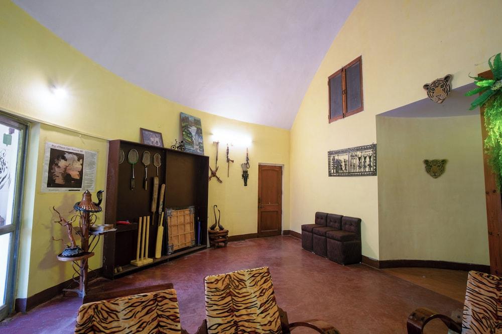 Treebo Premium Mowgli's Den, Pench