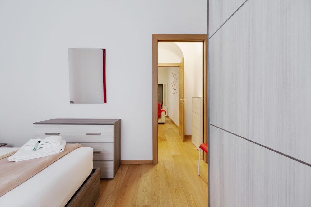 Buenos Aires & Lima Cosy Flat