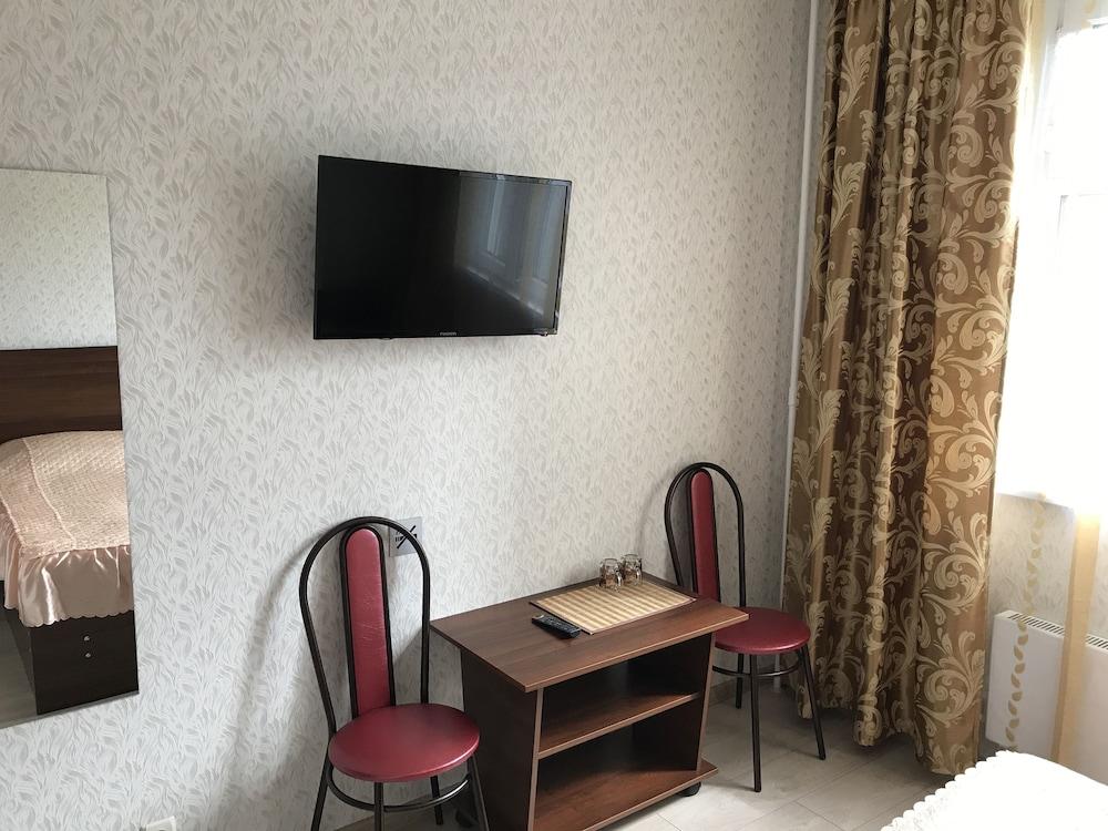 Mini Hotel on Proletarskiy 1