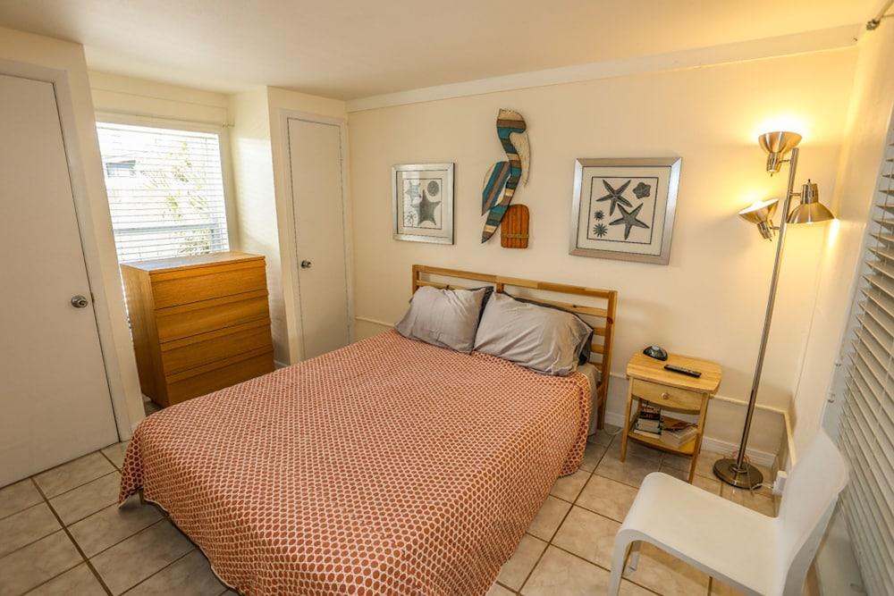 219 Delmar Whole House by Distinctive Beach Rentals