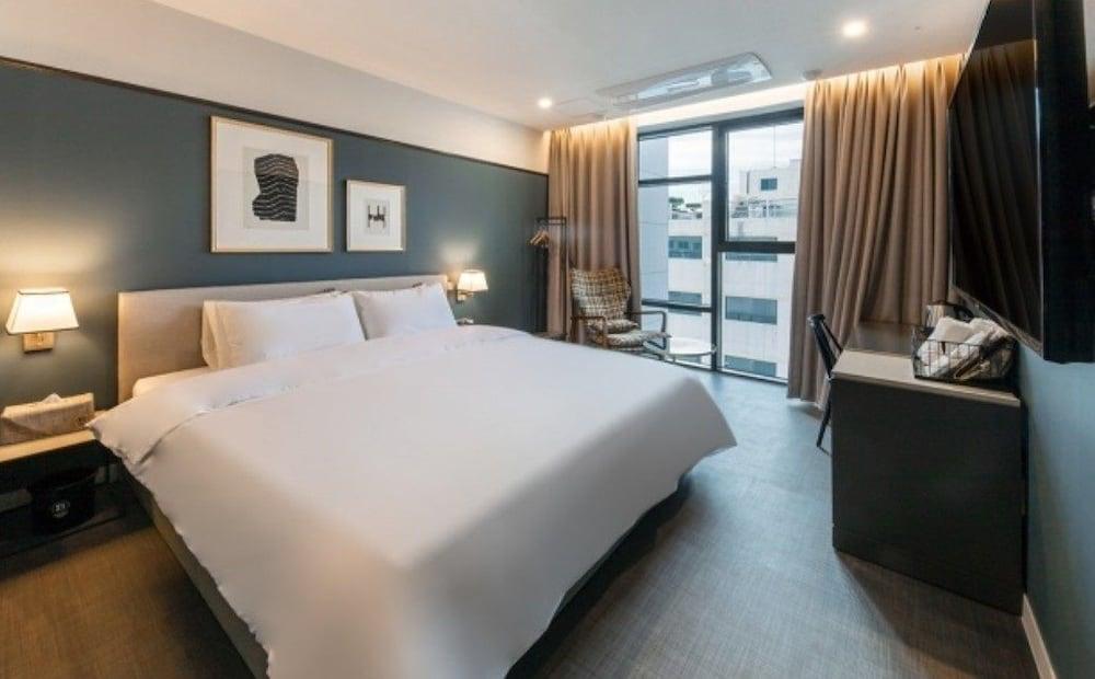 Brown Dot Hotel Deokcheon