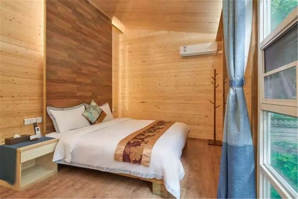 Hongdouchan Wooden House