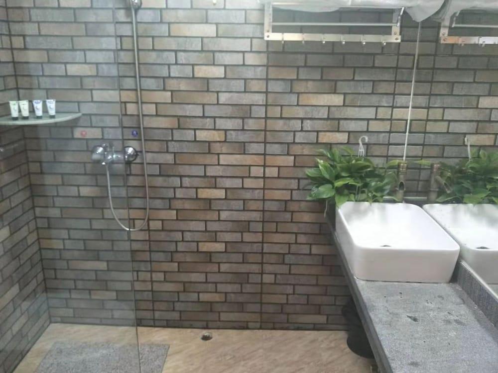 Xianggzhang No.1 Hotspring