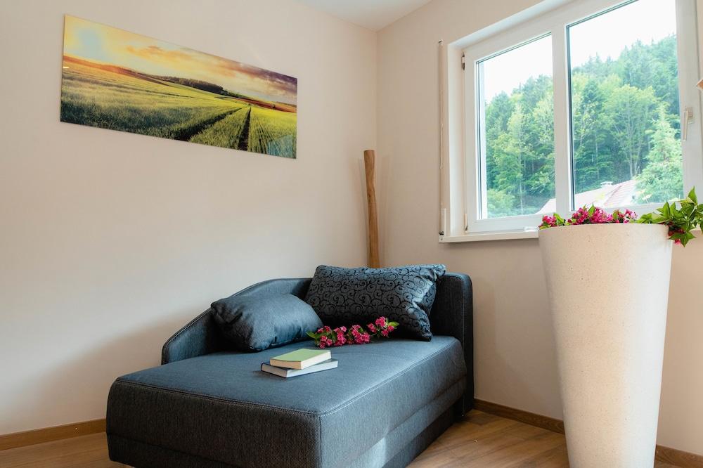 Apartment Schwarz Waldperle