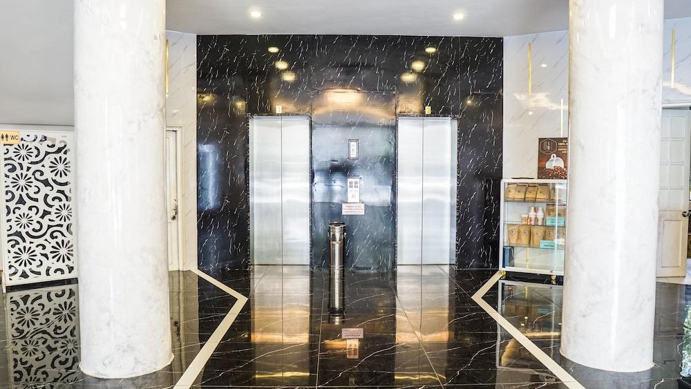 7s Hotel An Phú Central