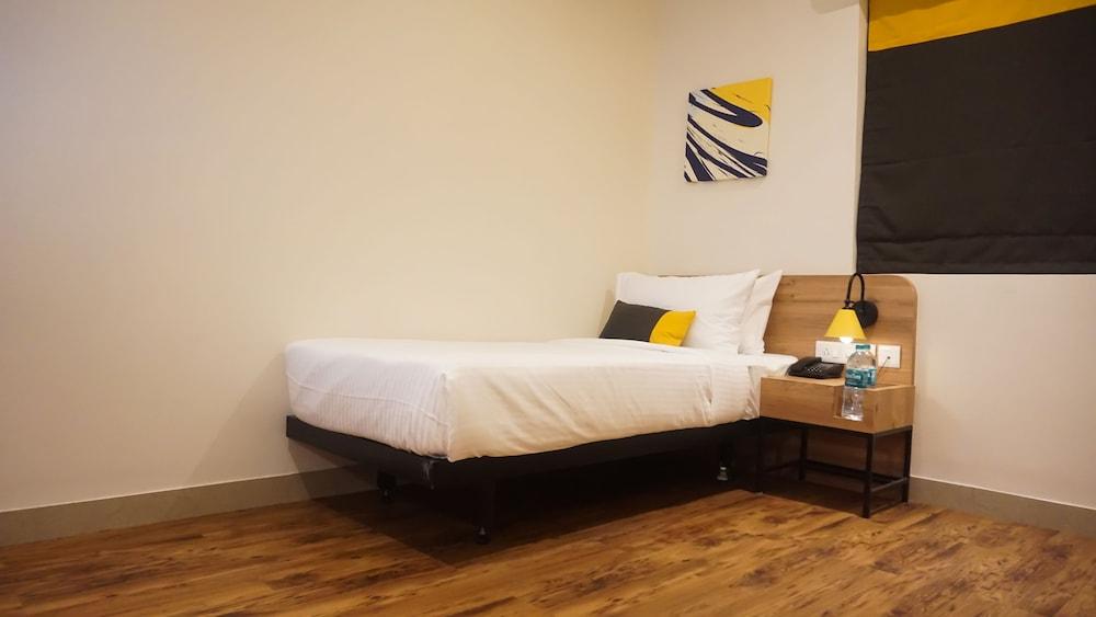 i- Stay Hotels -Hitec