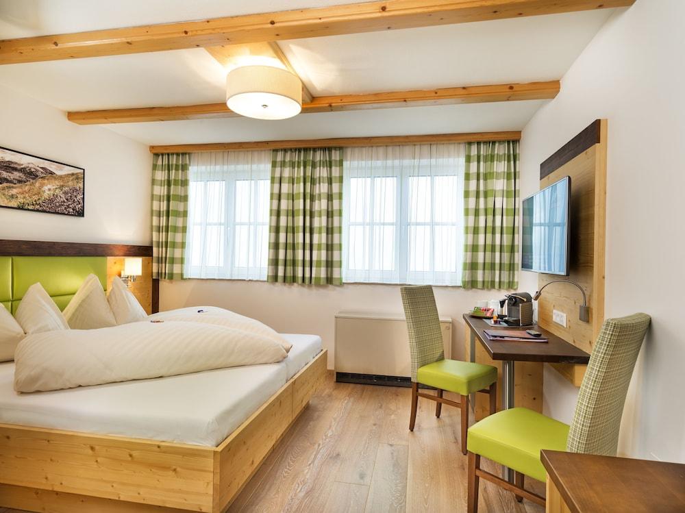 Apartments  Garni Alpenrose