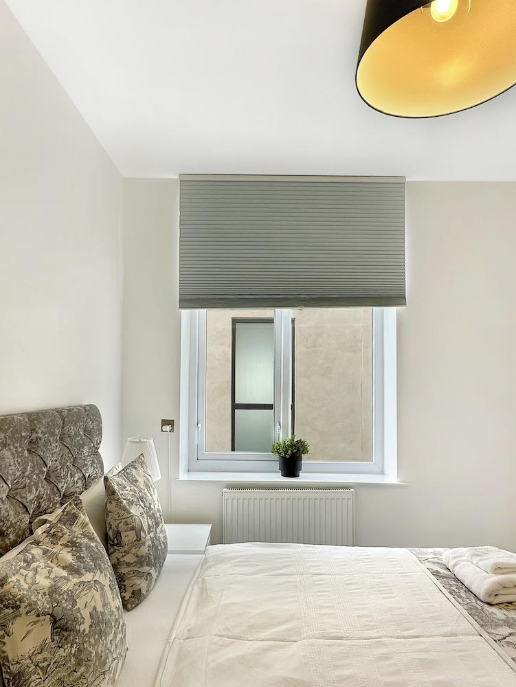 Granada Apartments Queen's Promenade