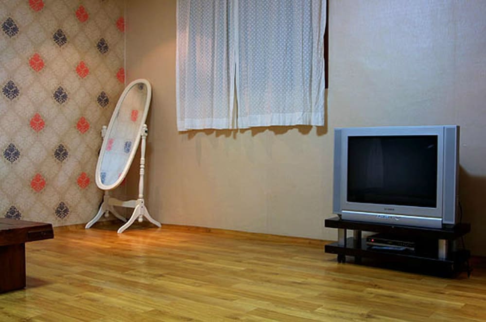 Mari Sea Ever Pension