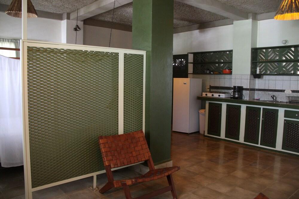 Myrinamar B&B Hostal