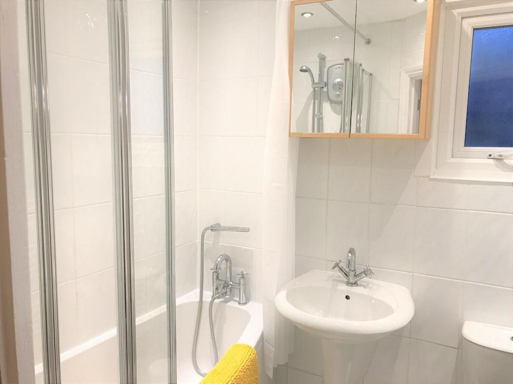 Seaside House With Parking