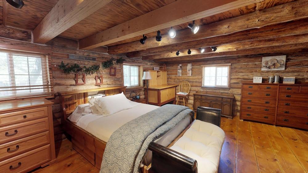 Stunning Apple Lane Log Cabin