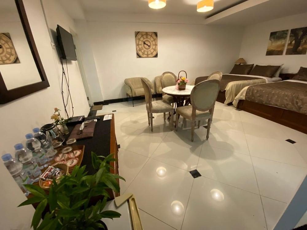 La Nostalgie Boutique Hotel