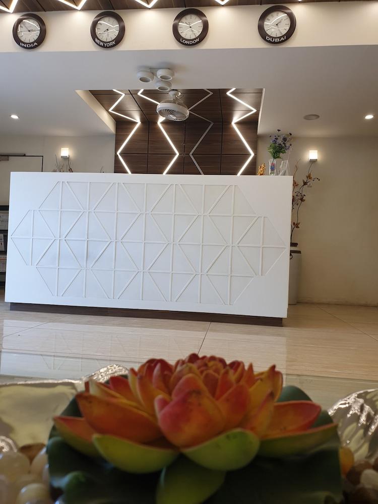 Jayson Metoda By Innovic Hotels