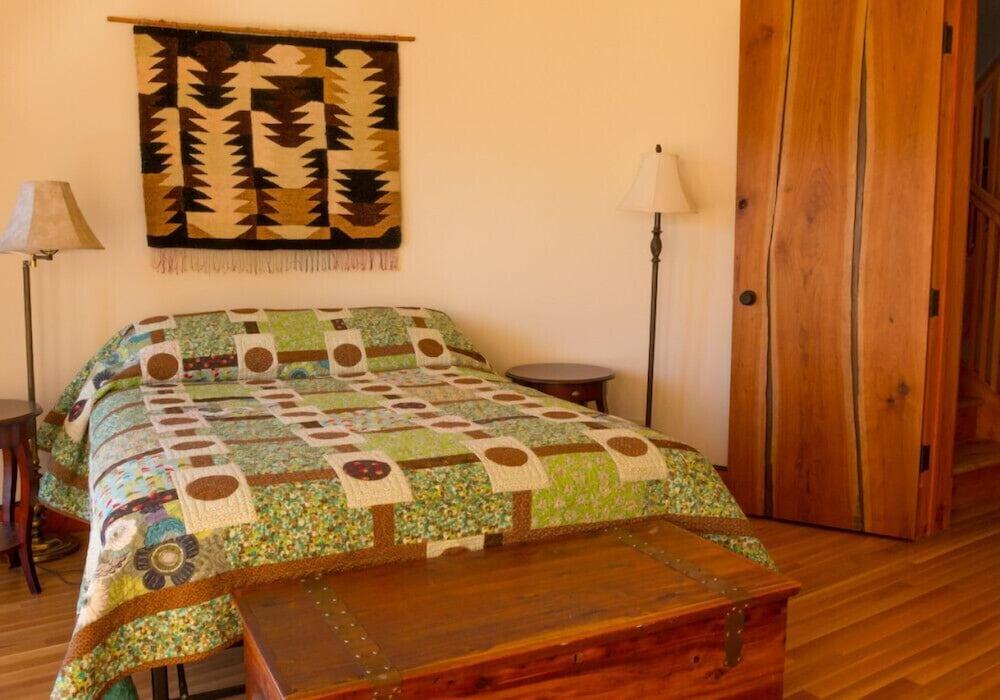 Wisehart Springs Inn