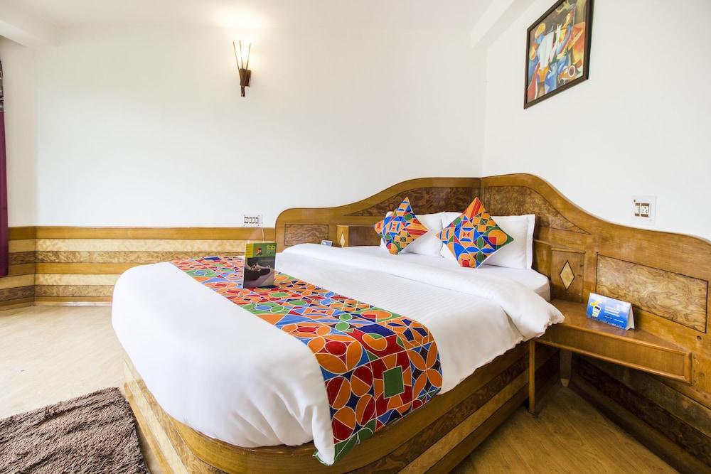 FabHotel Whispiring Wood