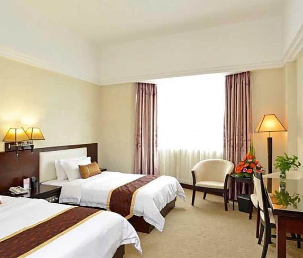 Sunrise Hot Spring Hotel