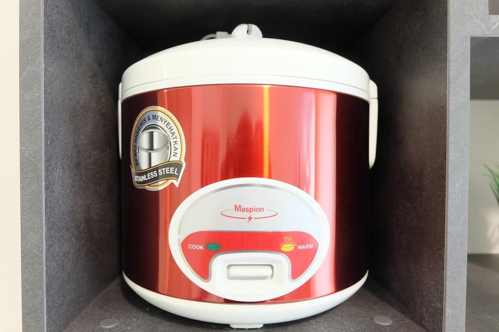 Stylish Studio The Springlake Summarecon Bekasi Apartment