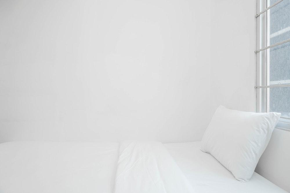 Spacious 2BR Green Bay Pluit Apartment