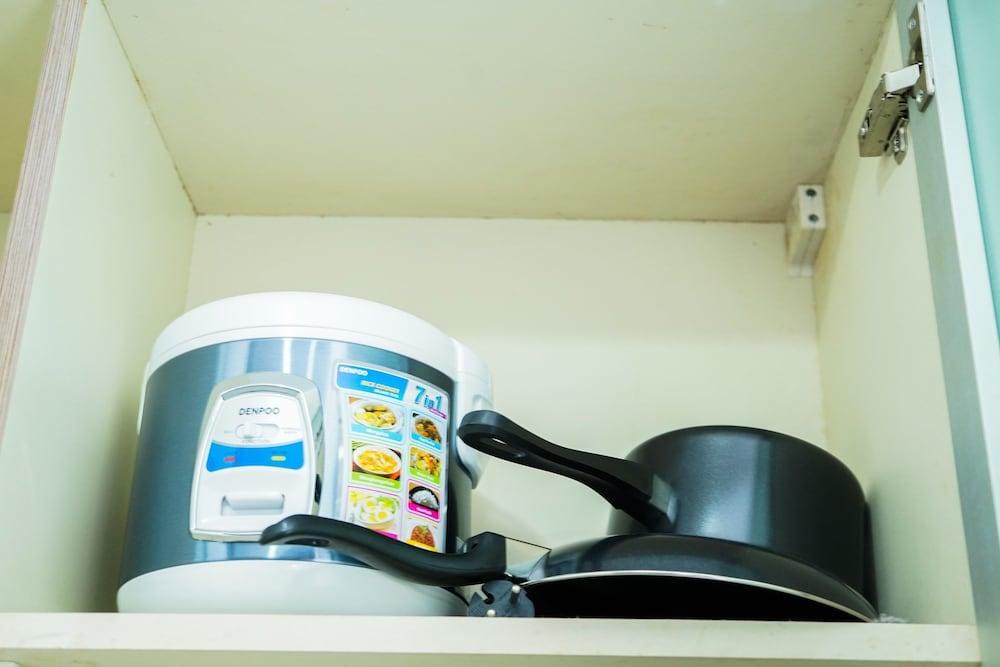 Spacious Studio Room Menteng Square Apartment