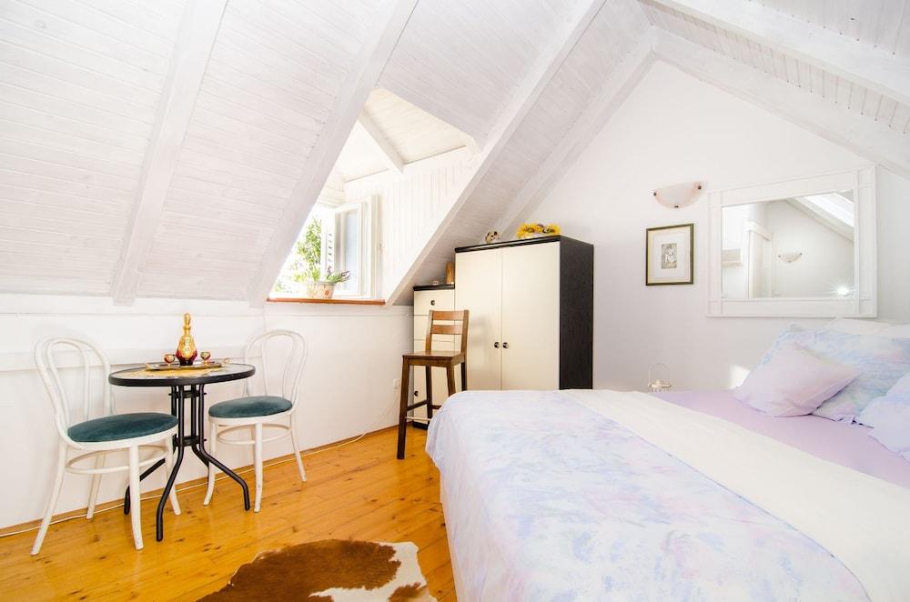 Rooms Lavanda & Ruzmarin