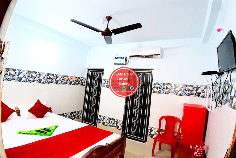 Goroomgo Pranab Sadan Puri