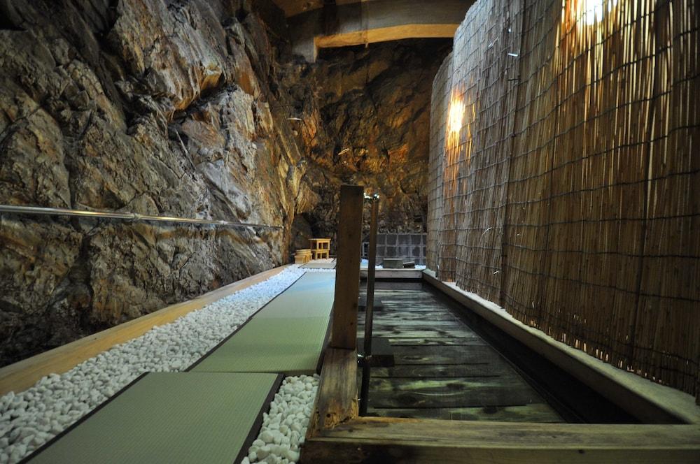 Registered tangible cultural property Daiichikan Yukiya