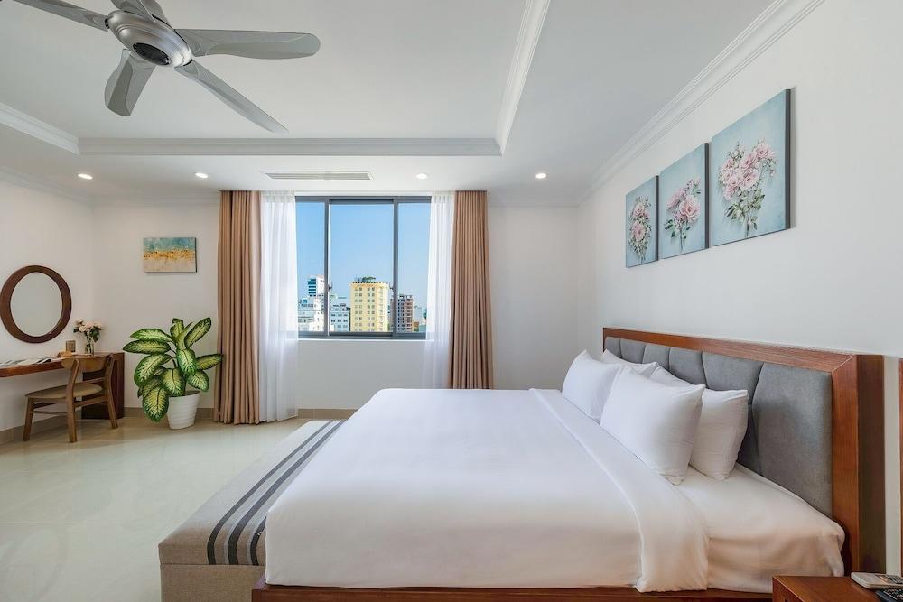 Kiwi Hotel & Apartments