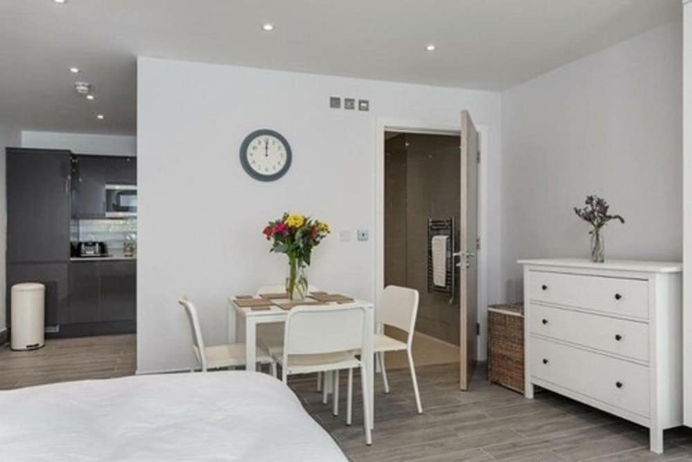 The Lion Gate Apartments