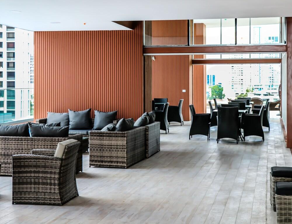 Deluxe Apartment Ocean View