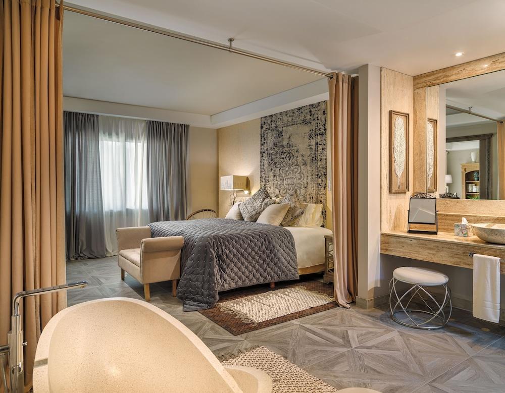 Royal River, Luxury Hotel - Adults Only