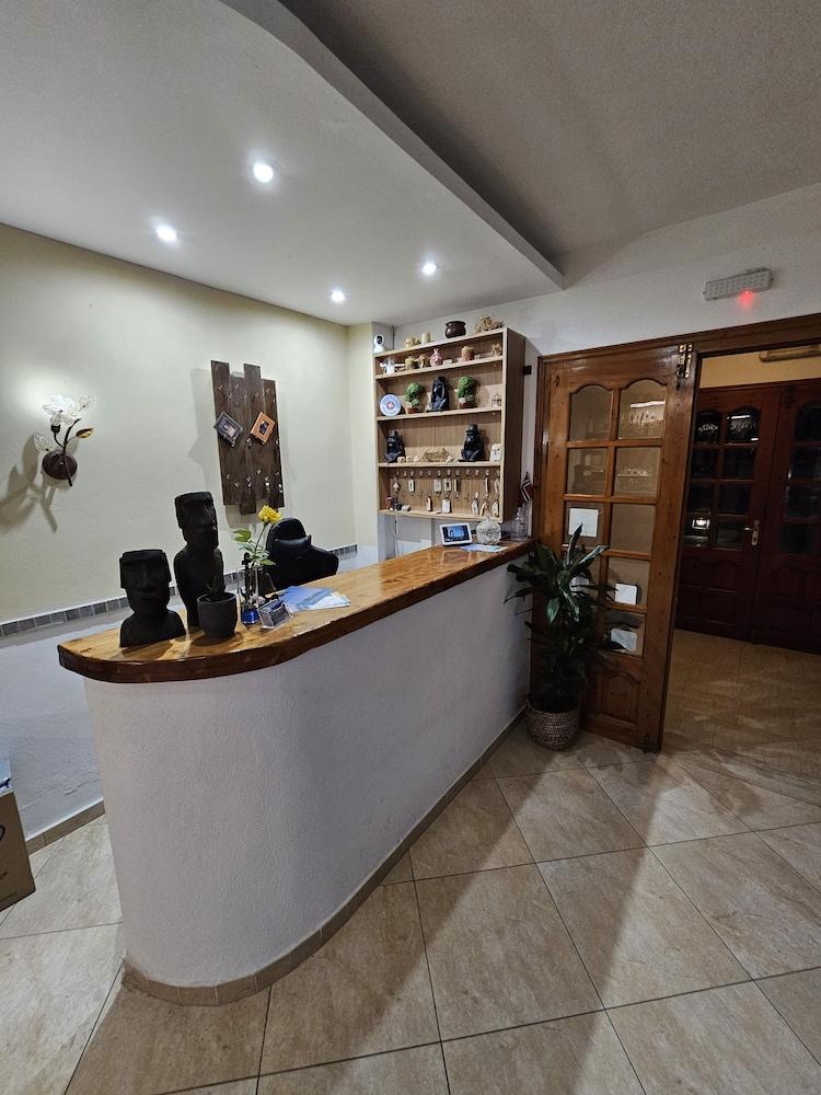 Sunlight Naxos Studio