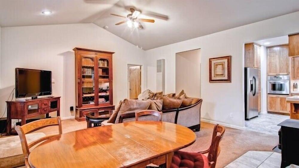 Scenic Wonders Eagles Nest 2 Bedrooms