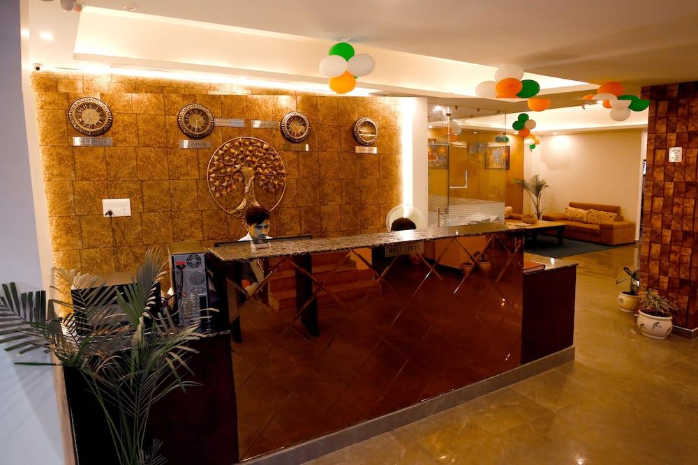 Airport Hotel Tashree